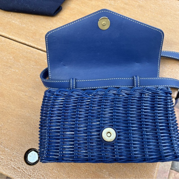 BNWT J.McLaughlin Navy Leather & Wicker shoulder/Crossbody bag - Picture 6 of 12